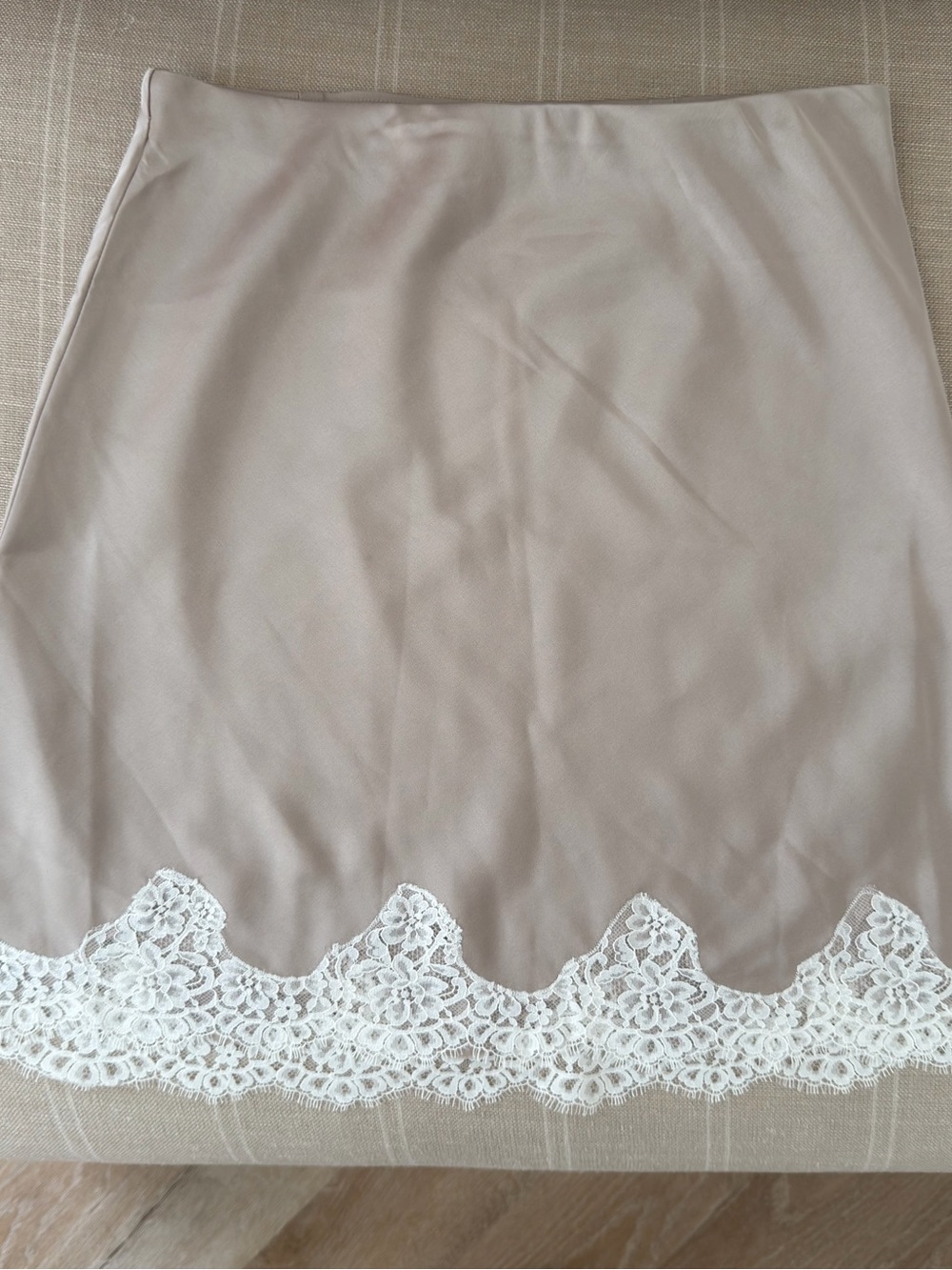 Aritzia Wilfred  Henrietta Satin Mini Skirt - Picture 3 of 5